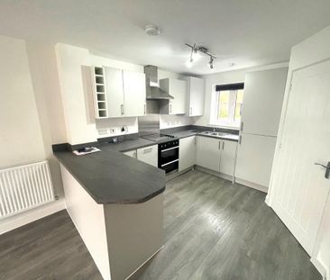 2 bedroom semi-detached house to rent - Photo 5