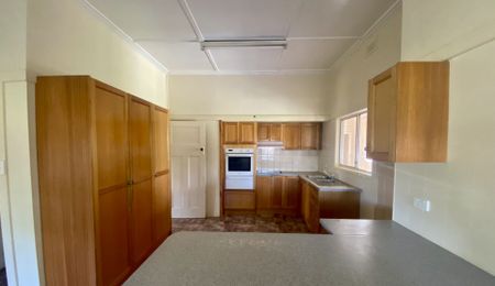 Conveniently located 2 Bedroom Home - Photo 5