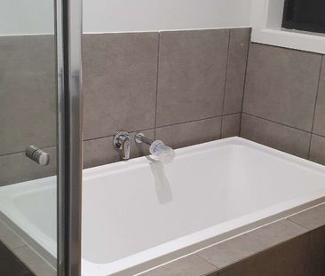 Thornhill Park - Photo 3