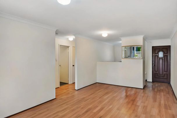Charming 2-Bedroom Ground-Floor Unit in the Heart of Mandurah - Photo 1