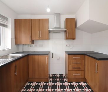 2 bedroom House To Let Total Size: 593 SQ FT - Photo 2