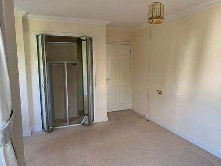 Lefroy Court, Cheltenham, GL51 - Photo 4