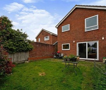 Adwalton Close, Freshbrook, Swindon, SN5 - Photo 4