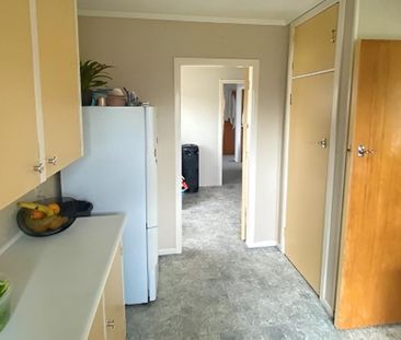 Lovely 2 Bedroom unit in Hamilton East - Photo 4