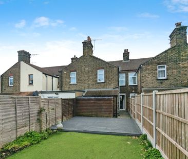 London Road, South Stifford, Grays, RM20 - Photo 2