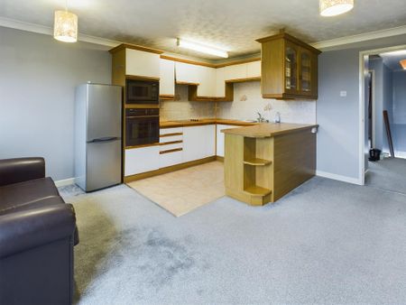 1 bedroom flat to rent - Photo 2