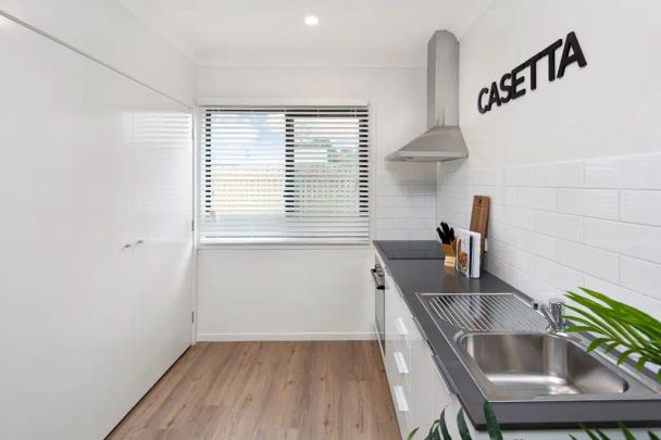 “DESIGNER ONE-BEDROOM APARTMENT - ALL BILLS INCLUDED (covers electricity, water and wireless internet). Simply pack your bags and settle in.” - Photo 1