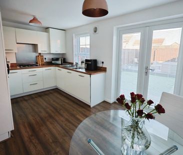 3 bedroom House To Let Total Size: 776 SQ FT - Photo 5