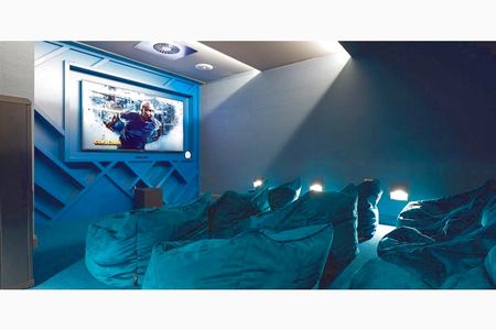 Deluxe Balcony Studio - Photo 3