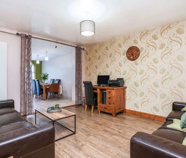 Mead Crescent, Birmingham - Photo 3