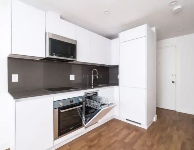 55 Hendrick Ave | 55 Hendrick Avenue, Toronto - Photo 1