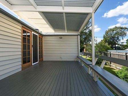 176 Campbell St Toowoomba City - Photo 2