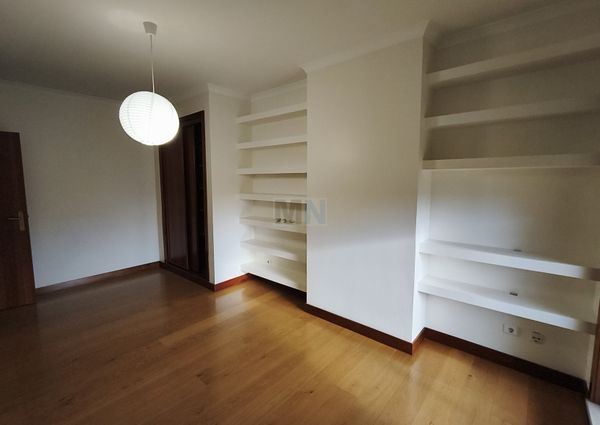 Apartamento T5 em Coimbra