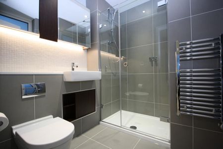 2 bedroom flat to rent - Photo 4