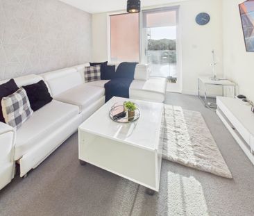 Price £1,095 pcm - Available Now - Unfurnished - Photo 1