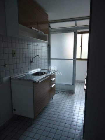 LINDO apartamento de 3 dormitórios, com sacada e vaga de garagem no Bairro Chácara das Pedras - COD: 13009 - Photo 2