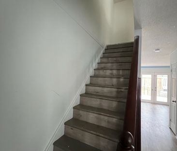 For Lease - 70 Chapman Court Unit# 42, London North, Ontario - Photo 2