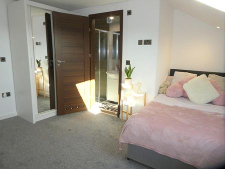 6 bedroom terraced house to rent - Photo 5