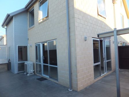 4/56 Brockworth Place, Riccarton, Christchurch City - Walk to Hagley Park, Hospital and the City - Photo 2