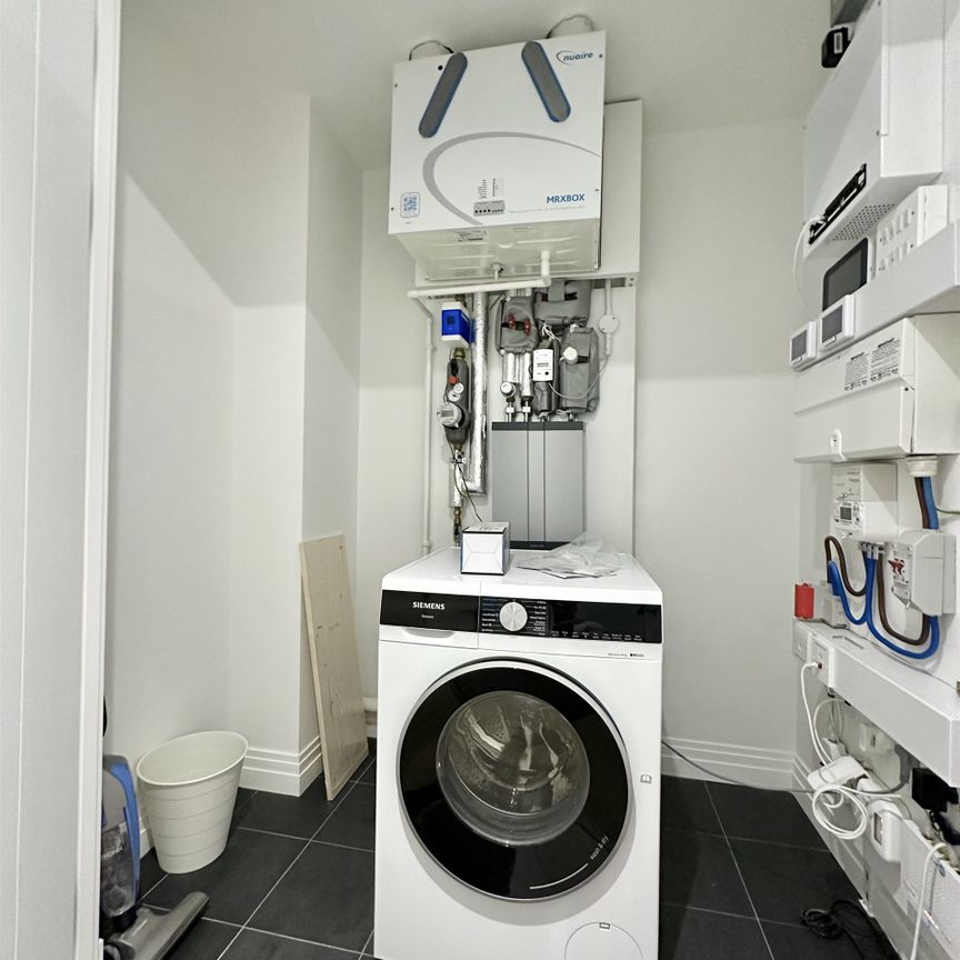 Lockgate Road, London - Photo 1