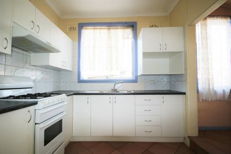 Neat & Spacious Home in a Convenient Revesby Location - Photo 2