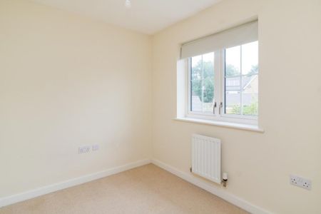 3 bedroom detached house to rent - Photo 4