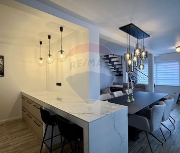 Parte de casă cu etaj – lux, interior superb, 2 locuri... - Fotografie 3