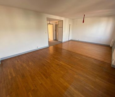 Location Appartement 2 pièces 64m² THONON LES BAINS 74200 - Photo 4
