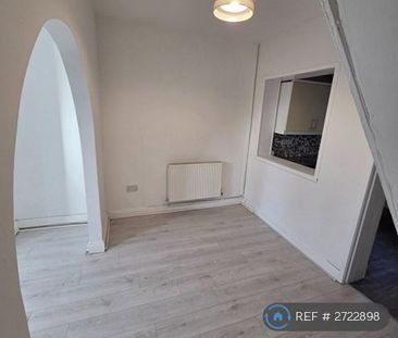 2 bedroom terraced house to rent - Photo 3