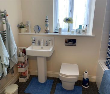 Station Road, Wickham, Fareham - Photo 5