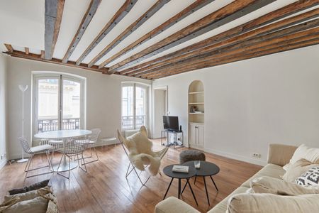 Tout savoir sur cet appartement dans le quartier Saint Thomas d'Aquin, à Paris 7ème - Photo 2