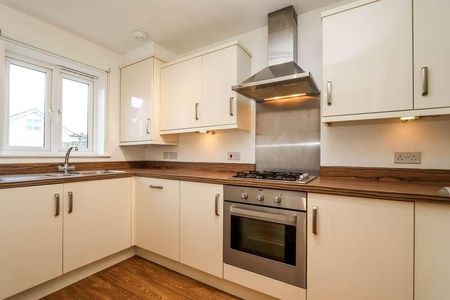 Fearnville Estate, Clevedon, BS21 - Photo 5