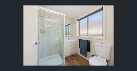 3 BEDROOM HOME WITH GREAT SHED, GARDENS & ENTERTAINING - Photo 3