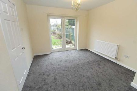 Greenside Avenue, Aintree Village, Liverpool, L10 - Photo 2