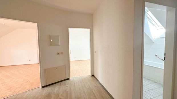 Traumhafte DG-Wohnung in Schlüßlberg - Photo 1