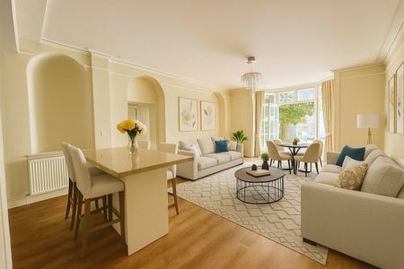 Orchard House, 7 Orchard Gardens, Teignmouth, Devon, TQ14 - Photo 3