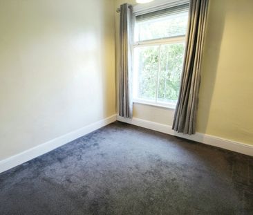 Terraced House to rent on - Photo 5