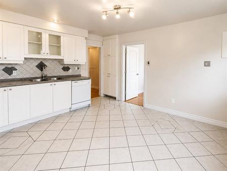 9519 Rue Notre Dame E. - Photo 3
