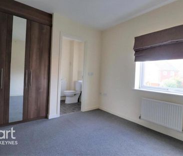 3 bedroom end of terrace house to rent - Photo 4