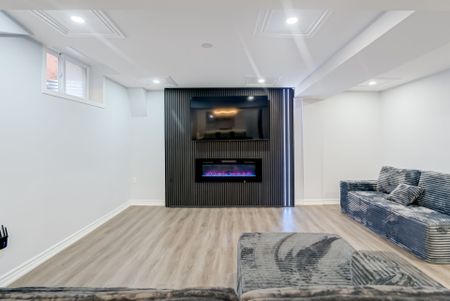 For Lease - 1142 Jonathan Drive Unit# Basement, Oakville, Ontario - Photo 2