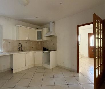 Location Maison 5 pièces 119m² SUSSARGUES 34160 - Photo 3