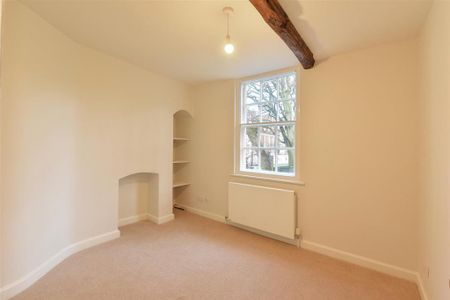 4 bedroom end of terrace house to rent - Photo 5