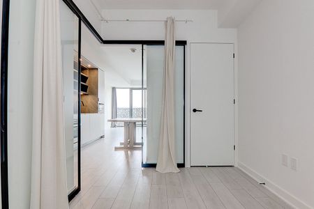 For Lease - 55 Charles Street Unit# 3105, Toronto, Ontario - Photo 3
