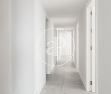 Flat for rent in Badalona - Photo 2