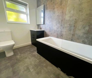 2 bedroom semi-detached house to rent - Photo 6