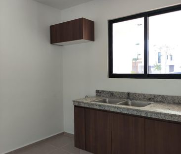 Casa de 3 recámaras, con alberca, sin muebles, en privada. - Photo 3