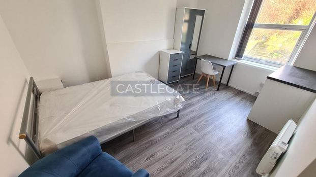 5 bedroom terraced house to rent - Photo 1