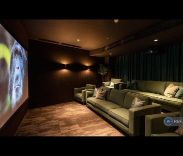 1 bedroom in a flat share to rent - Photo 2