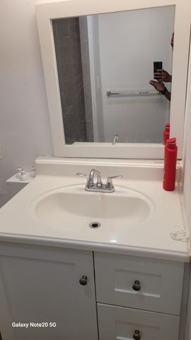 For Lease - 267 Rouge Hills Drive Unit# Basement, Toronto, Ontario - Photo 3