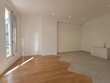 location Appartement T7 DE 357.9m² À PARIS - Photo 5